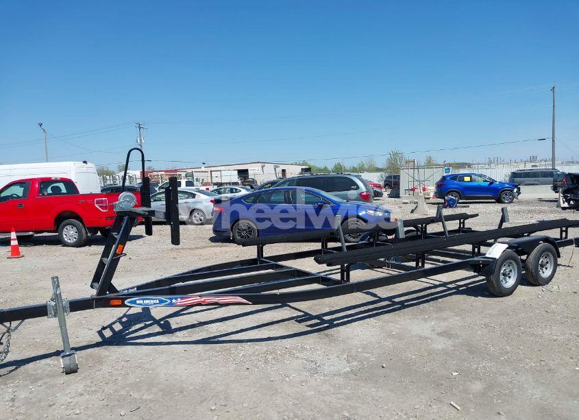 Photo 2 of 2021 American Trailer PONTOON PT22T /13BJ-LED (VIN 4PGBP2221ML085799)