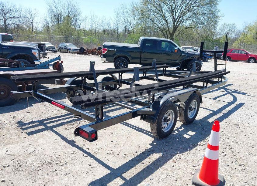 Photo 4 of 2021 American Trailer PONTOON PT22T /13BJ-LED (VIN 4PGBP2221ML085799)