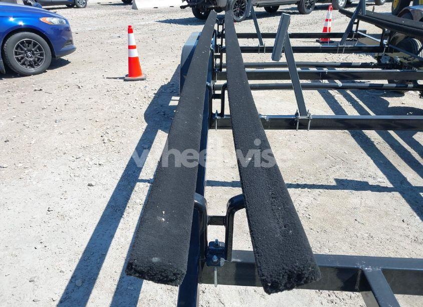 Photo 6 of 2021 American Trailer PONTOON PT22T /13BJ-LED (VIN 4PGBP2221ML085799)