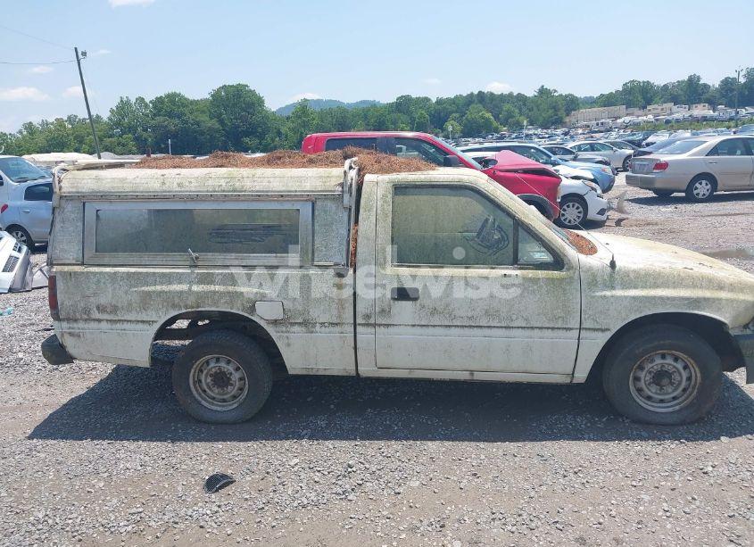 Photo 13 of 1992 Isuzu Conventional SHORT WHEELBASE (VIN 4S1CL11L3N4207154)