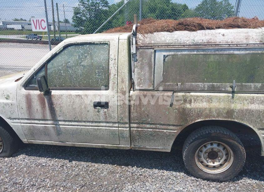 Photo 14 of 1992 Isuzu Conventional SHORT WHEELBASE (VIN 4S1CL11L3N4207154)