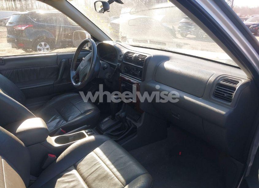 Photo 5 of 2002 Isuzu Rodeo LS 3.2L/LSE 3.2L V6/S/S 3.2L V6 (VIN 4S2DM58W524317574)