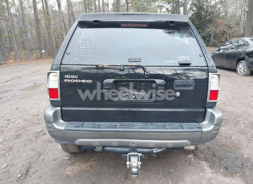 Photo 16 of 2002 Isuzu Rodeo LS 3.2L/LSE 3.2L V6/S/S 3.2L V6 (VIN 4S2DM58W924316475)