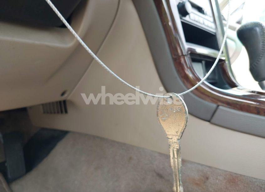 Photo 11 of 2002 Subaru Outback H6-3.0/H6-3.0 VDC (VIN 4S3BE896127209841)