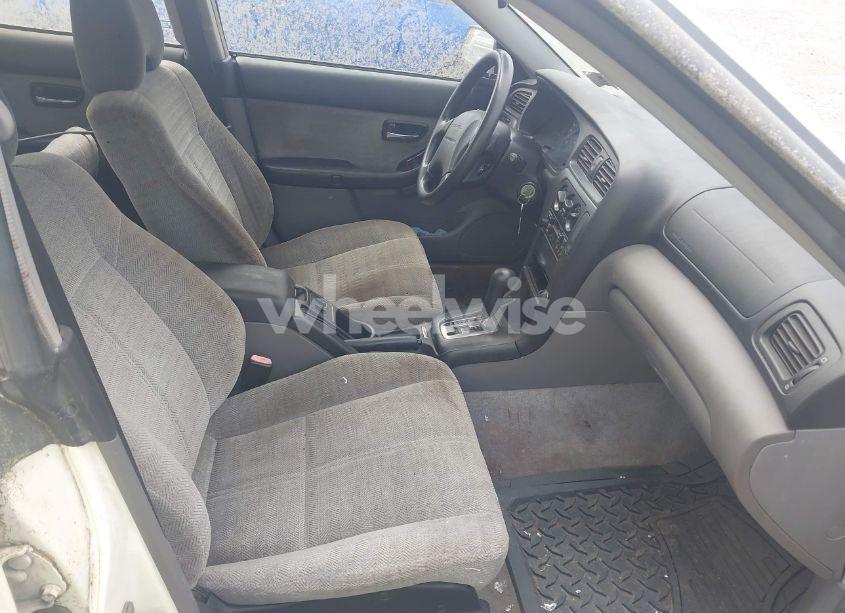 Photo 5 of 2001 Subaru Legacy L (VIN 4S3BH635617302512)