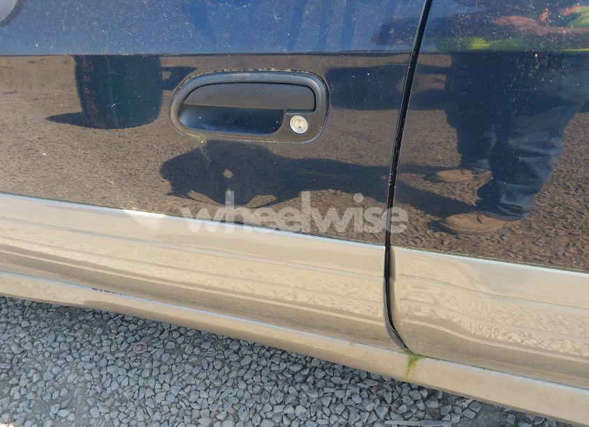 Photo 6 of 2002 Subaru Outback (VIN 4S3BH665126301092)