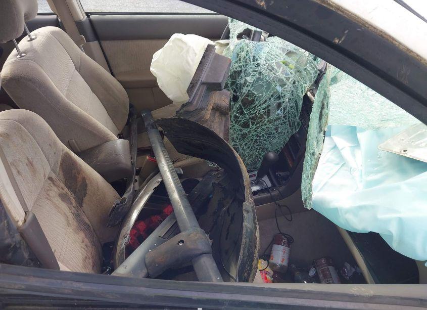 Photo 5 of 2002 Subaru Outback (VIN 4S3BH665327646408)