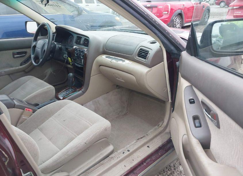 Photo 5 of 2001 Subaru Outback (VIN 4S3BH665717640724)