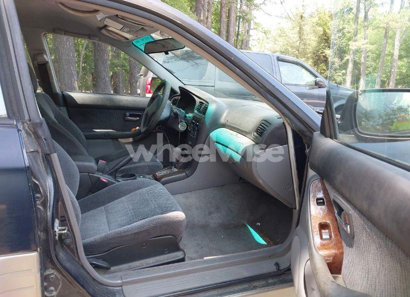 Photo 5 of 2002 Subaru Outback (VIN 4S3BH665727616036)