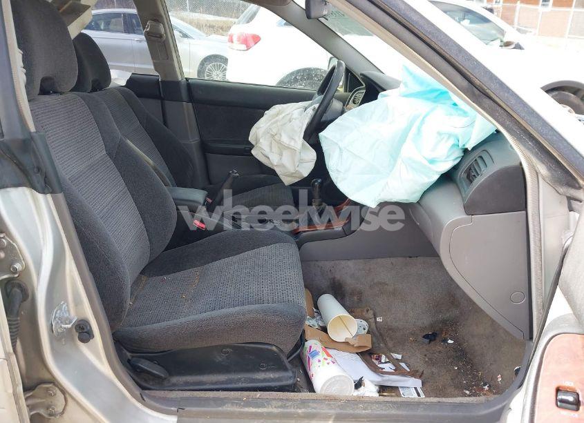 Photo 5 of 2004 Subaru Outback (VIN 4S3BH675346622195)