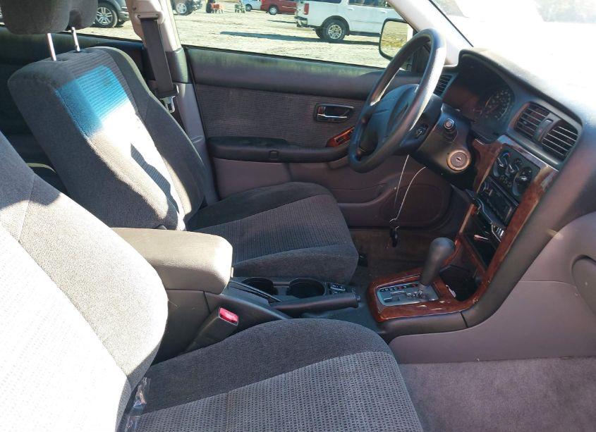 Photo 5 of 2004 Subaru Outback (VIN 4S3BH675347622353)