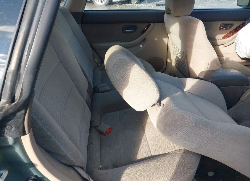 Photo 8 of 2004 Subaru Outback (VIN 4S3BH675647608611)