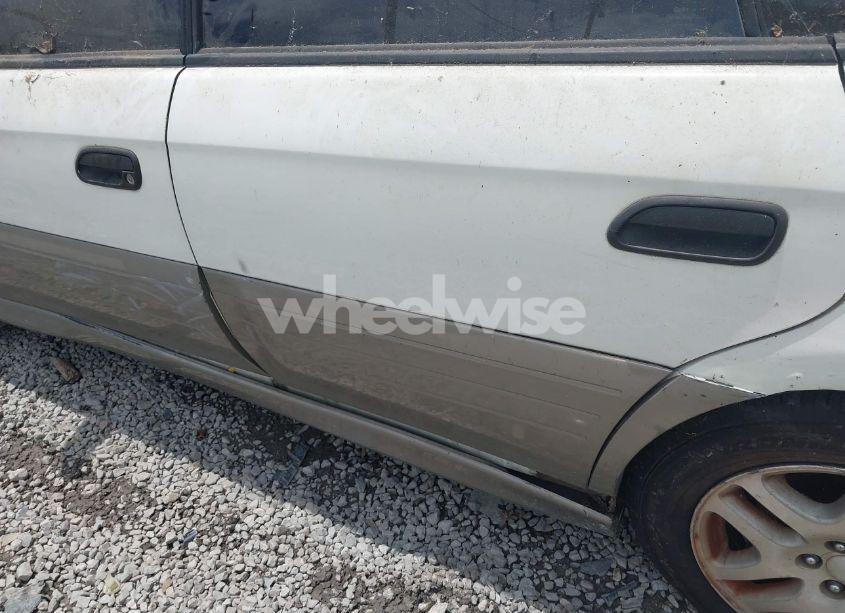 Photo 13 of 2001 Subaru Outback (VIN 4S3BH675817675013)