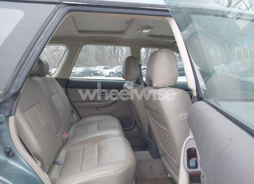 Photo 8 of 2001 Subaru Outback LIMITED (VIN 4S3BH686117617204)