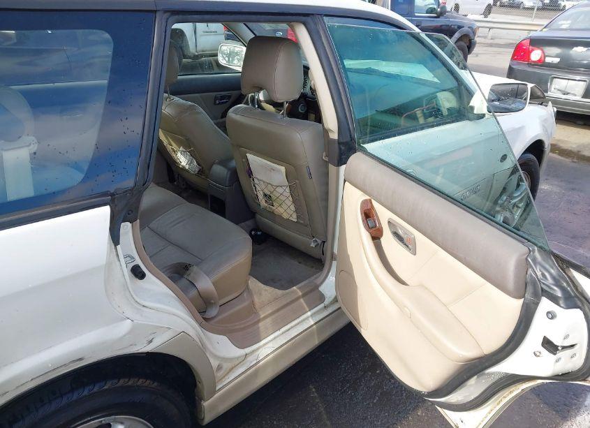Photo 8 of 2004 Subaru Outback H6-3.0 L.L. BEAN EDITION (VIN 4S3BH806047645944)