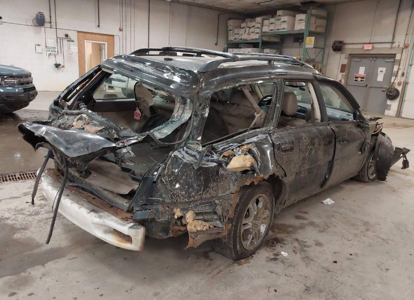 Photo 4 of 2004 Subaru Outback H6-3.0 L.L. BEAN EDITION (VIN 4S3BH806547638892)