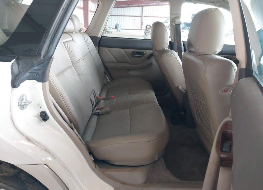 Photo 8 of 2004 Subaru Outback H6-3.0 L.L. BEAN EDITION (VIN 4S3BH806747608910)