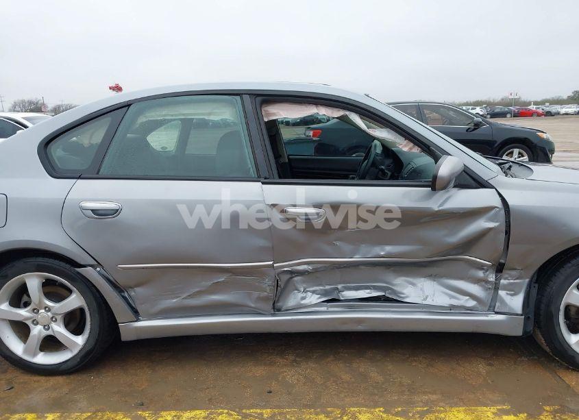 Photo 13 of 2008 Subaru Legacy 2.5I (VIN 4S3BL616687217545)