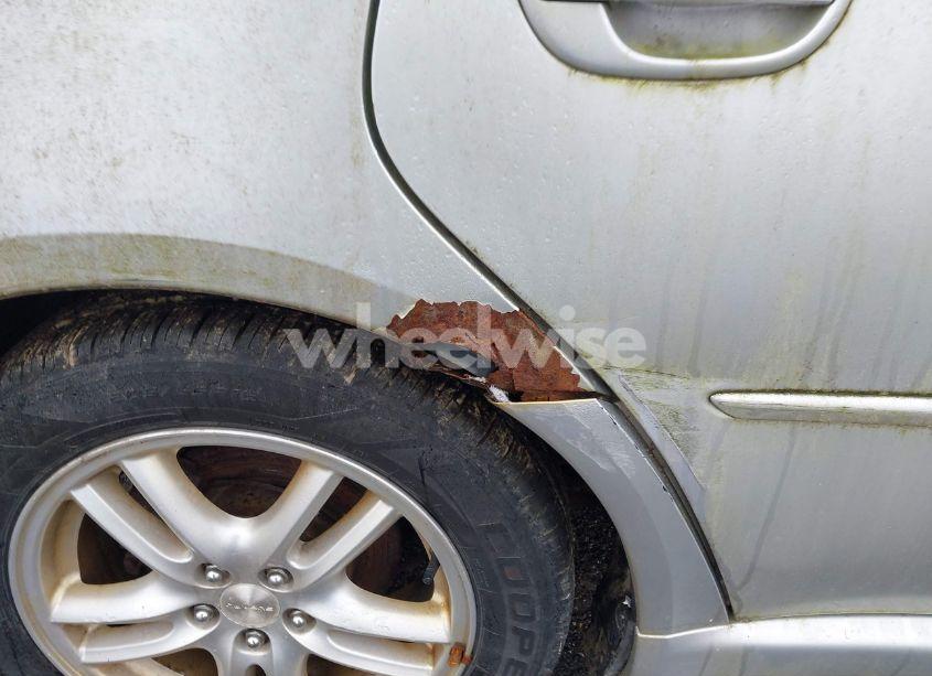 Photo 6 of 2005 Subaru Legacy 2.5I LIMITED (VIN 4S3BL626757230069)