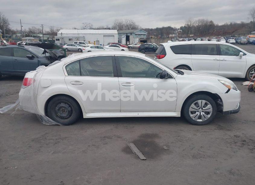 Photo 13 of 2013 Subaru Legacy 2.5I (VIN 4S3BMAA60D1011652)