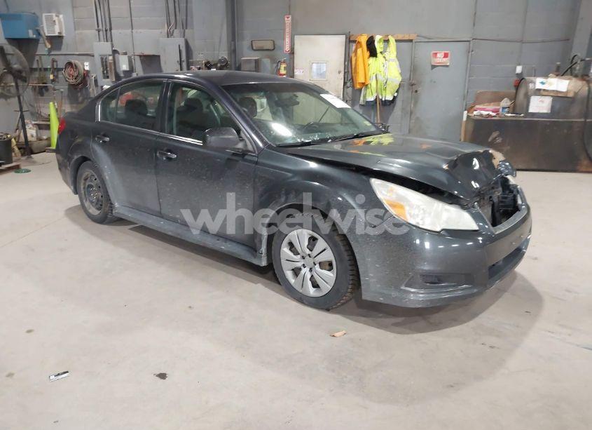 2010 Subaru Legacy 2.5I (VIN 4S3BMBA61A3218959) main photo