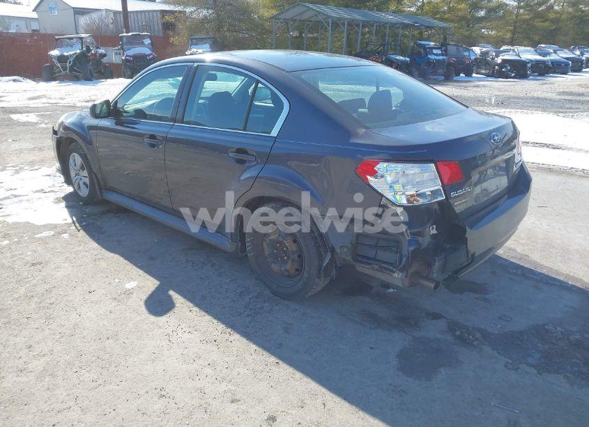 Photo 3 of 2013 Subaru Legacy 2.5I (VIN 4S3BMBA63D3016502)