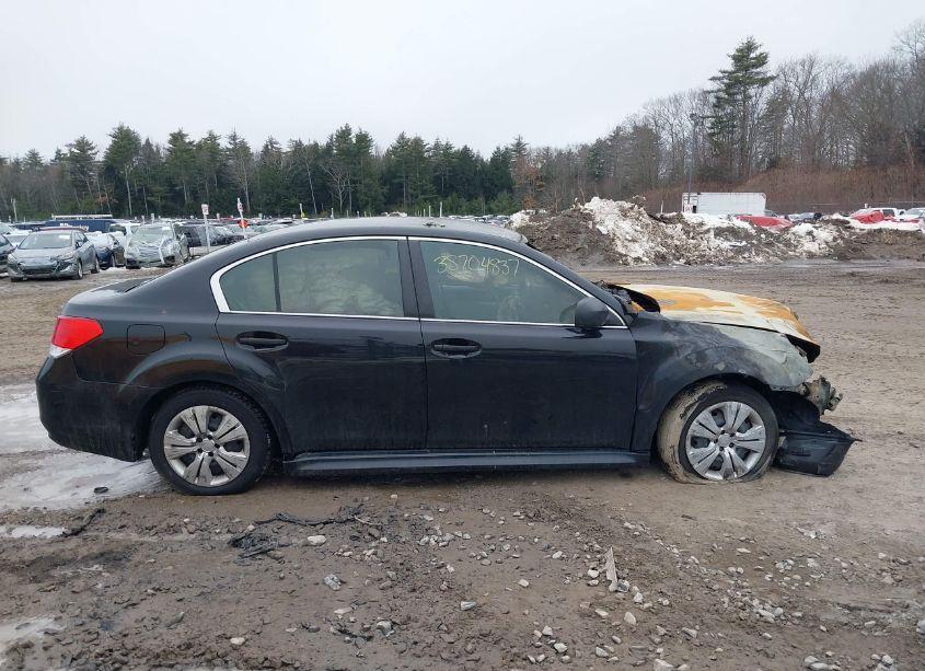 Photo 12 of 2014 Subaru Legacy 2.5I (VIN 4S3BMBA63E3004237)