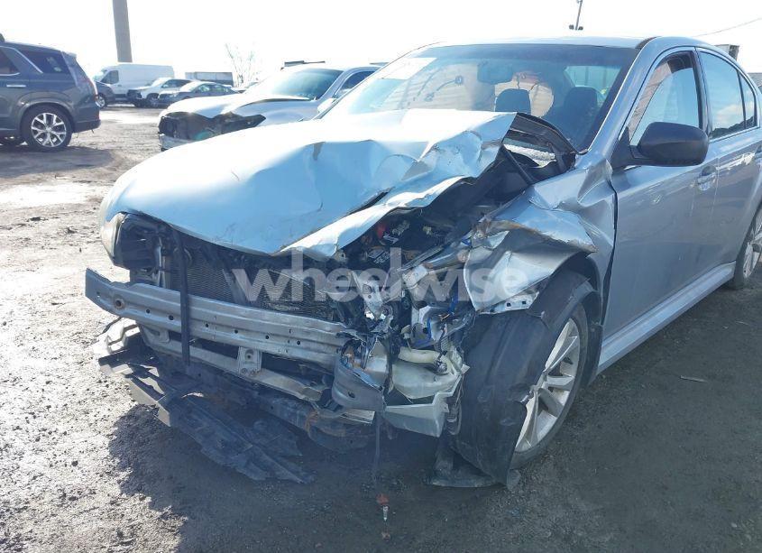 Photo 11 of 2014 Subaru Legacy 2.5I (VIN 4S3BMBA64E3033018)