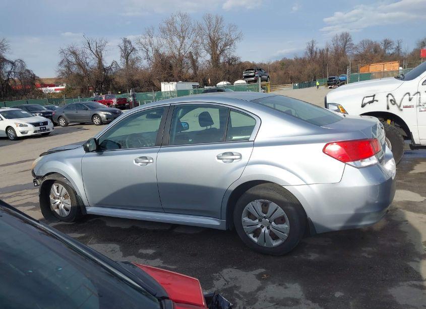 Photo 14 of 2013 Subaru Legacy 2.5I (VIN 4S3BMBA68D3016687)