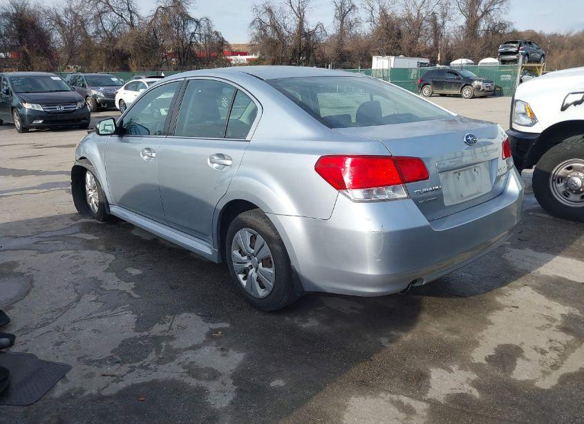 Photo 3 of 2013 Subaru Legacy 2.5I (VIN 4S3BMBA68D3016687)