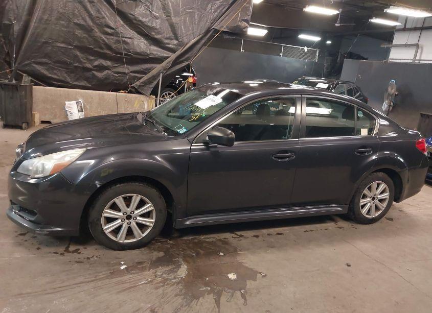 Photo 14 of 2013 Subaru Legacy 2.5I (VIN 4S3BMBA68D3020111)