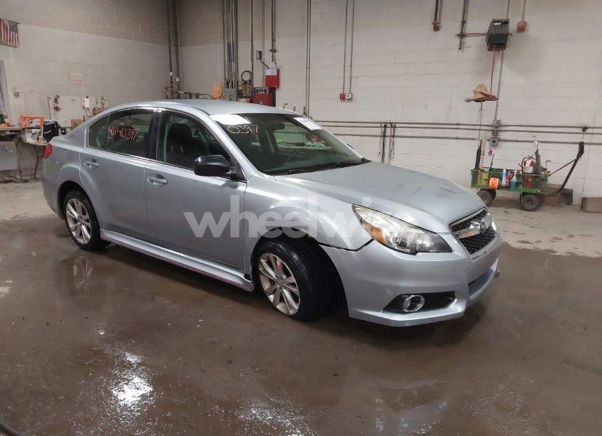 2014 Subaru Legacy 2.5I (VIN 4S3BMBA68E3015704) main photo
