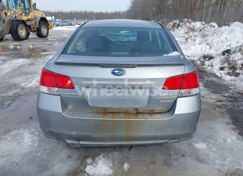 Photo 16 of 2011 Subaru Legacy 2.5I PREMIUM (VIN 4S3BMBB62B3247757)