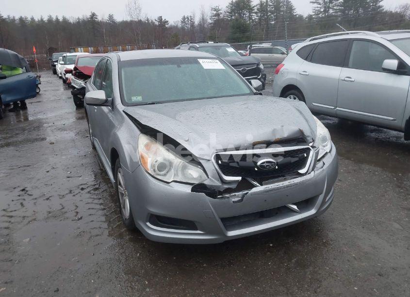 2010 Subaru Legacy 2.5I PREMIUM (VIN 4S3BMBC64A3226499) main photo