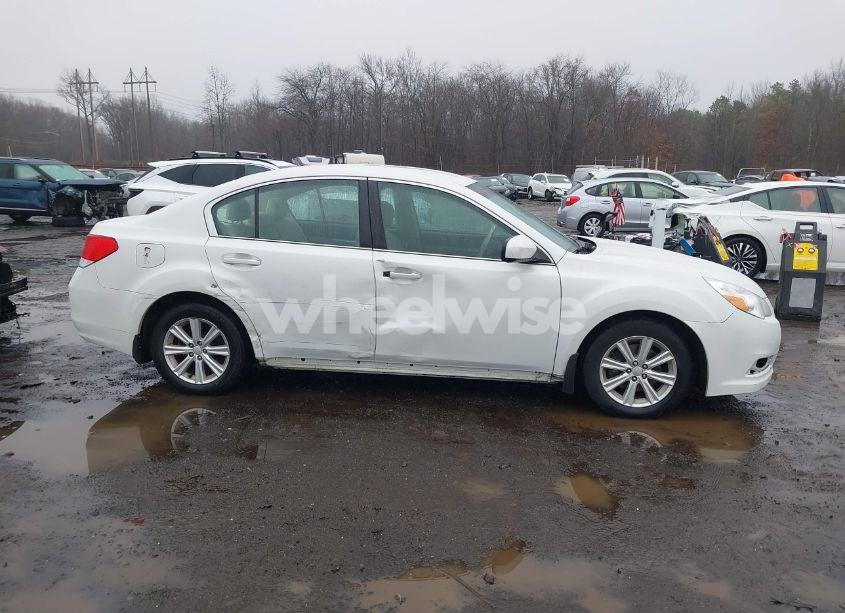 Photo 13 of 2010 Subaru Legacy 2.5I PREMIUM (VIN 4S3BMBC64A3230570)