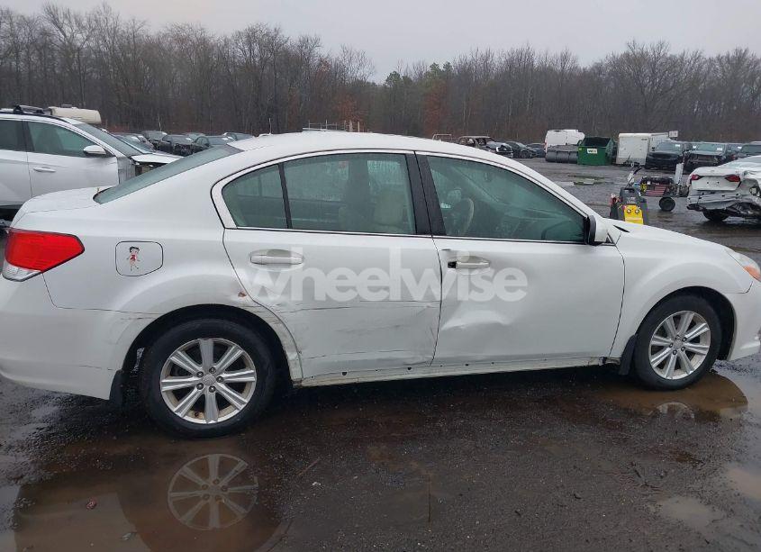 Photo 17 of 2010 Subaru Legacy 2.5I PREMIUM (VIN 4S3BMBC64A3230570)