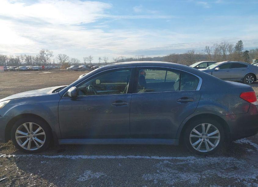 Photo 15 of 2013 Subaru Legacy 2.5I PREMIUM (VIN 4S3BMBC65D3027322)