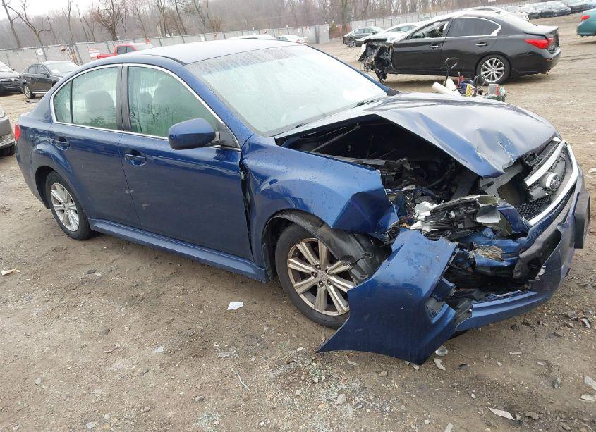 2011 Subaru Legacy 2.5I PREMIUM (VIN 4S3BMBC69B3233692) main photo