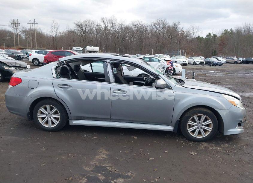 Photo 13 of 2011 Subaru Legacy 2.5I PREMIUM (VIN 4S3BMBG60B3243022)