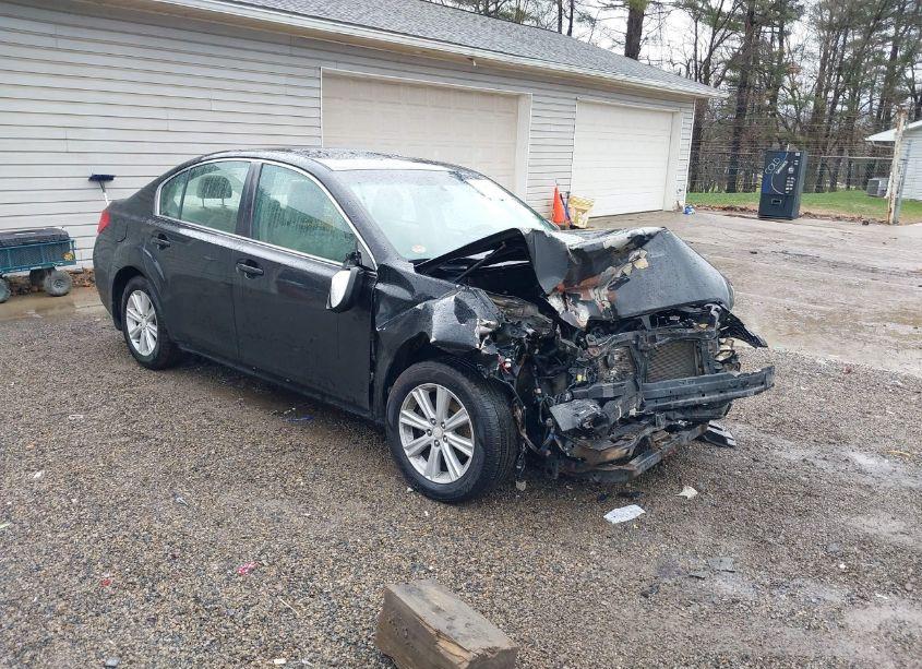 2010 Subaru Legacy 2.5I PREMIUM (VIN 4S3BMBG61A3245702) main photo