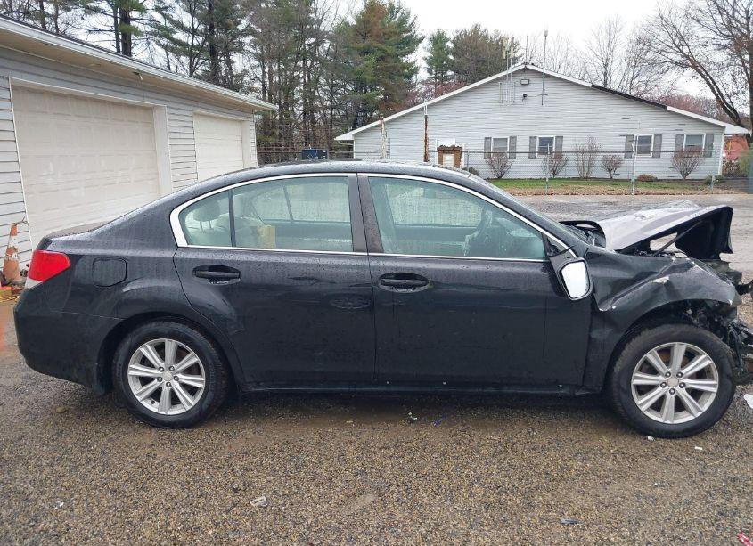 Photo 14 of 2010 Subaru Legacy 2.5I PREMIUM (VIN 4S3BMBG61A3245702)