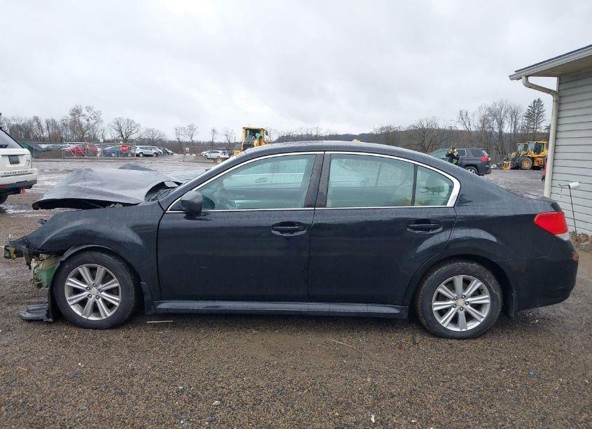 Photo 15 of 2010 Subaru Legacy 2.5I PREMIUM (VIN 4S3BMBG61A3245702)