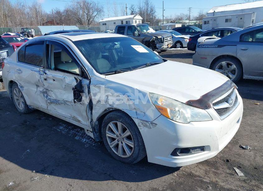 2011 Subaru Legacy 2.5I PREMIUM (VIN 4S3BMBG69B3233198) main photo