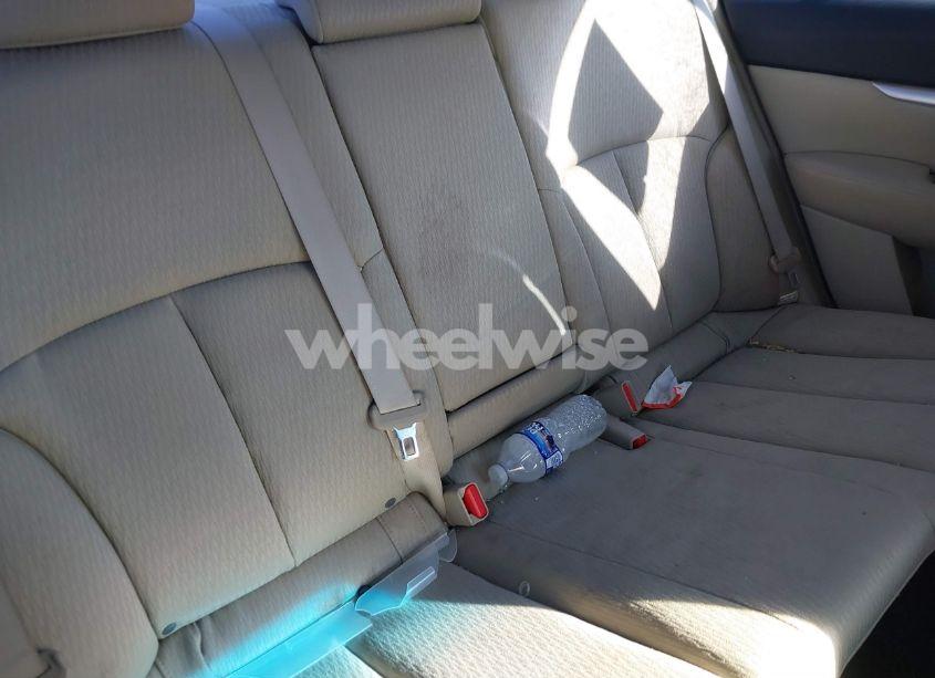 Photo 8 of 2011 Subaru Legacy 2.5I PREMIUM (VIN 4S3BMBG69B3233198)
