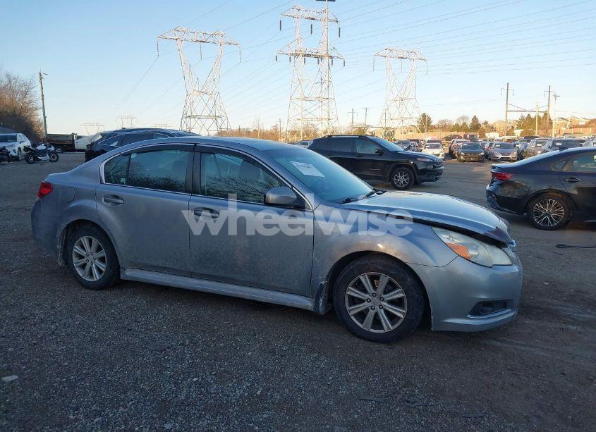 2010 Subaru Legacy 2.5I PREMIUM (VIN 4S3BMBH63A3243156) main photo