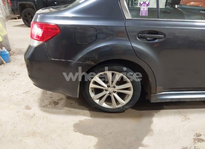 Photo 17 of 2013 Subaru Legacy 2.5I LIMITED (VIN 4S3BMBJ62D3039723)