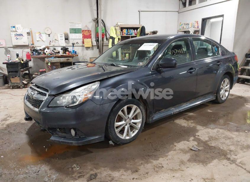 Photo 2 of 2013 Subaru Legacy 2.5I LIMITED (VIN 4S3BMBJ62D3039723)