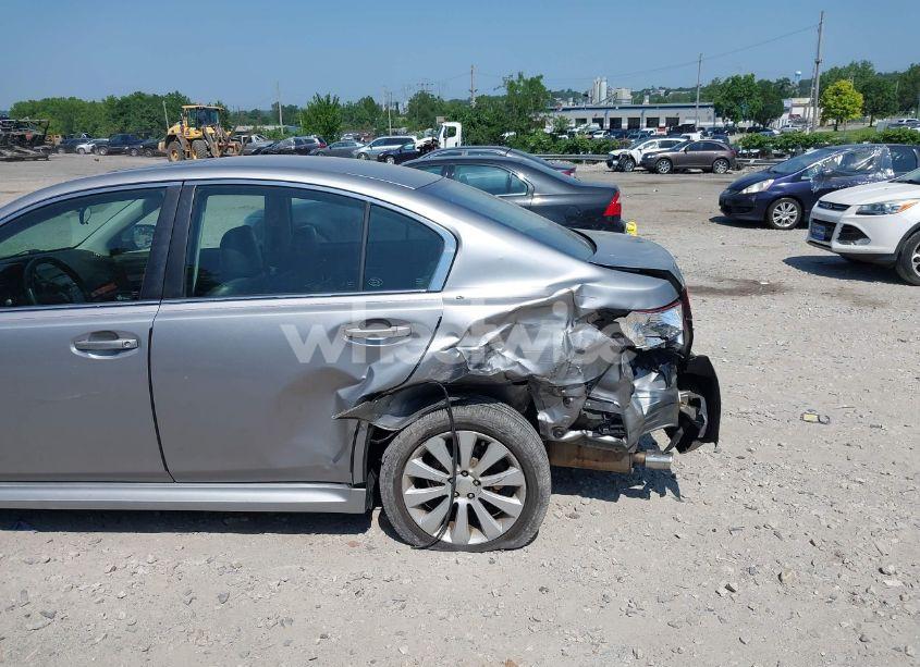 Photo 6 of 2010 Subaru Legacy 2.5I LIMITED (VIN 4S3BMBK67A3227406)