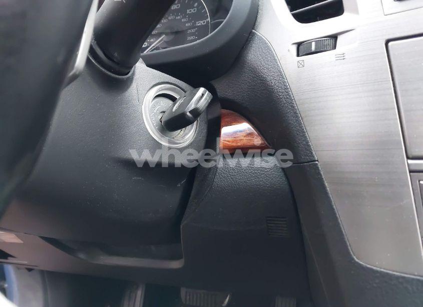 Photo 11 of 2011 Subaru Legacy 2.5I LIMITED (VIN 4S3BMBK68B3236231)