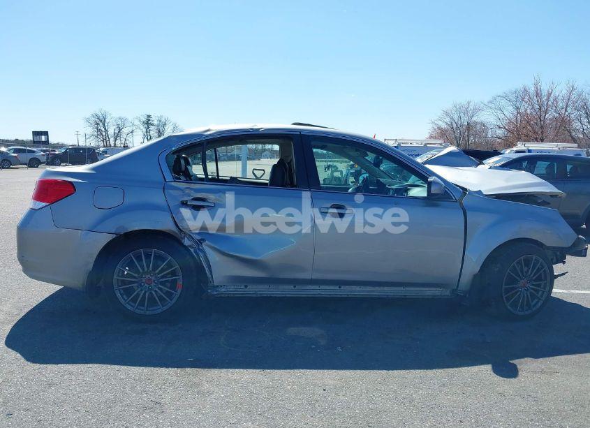 Photo 13 of 2010 Subaru Legacy 2.5I LIMITED (VIN 4S3BMBL66A3247029)